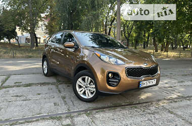 Позашляховик / Кросовер Kia Sportage 2016 в Одесі