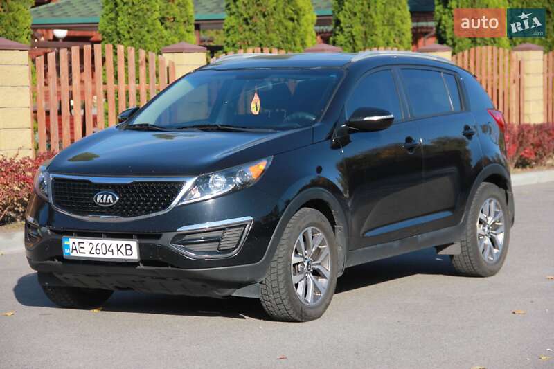 Позашляховик / Кросовер Kia Sportage 2015 в Дніпрі