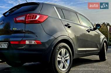 Внедорожник / Кроссовер Kia Sportage 2011 в Полтаве