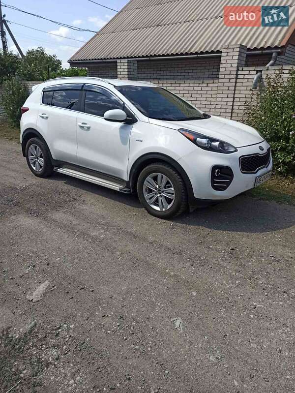 Внедорожник / Кроссовер Kia Sportage 2016 в Запорожье