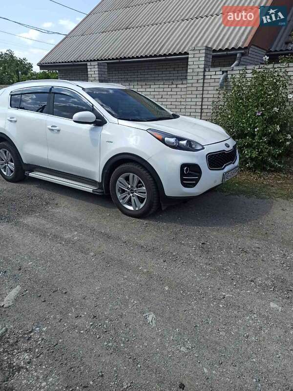 Внедорожник / Кроссовер Kia Sportage 2016 в Запорожье