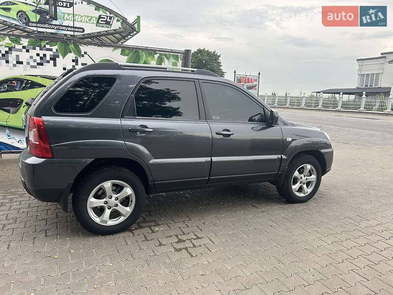 Универсал Kia Sportage 2009 в Снятине