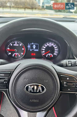 Внедорожник / Кроссовер Kia Sportage 2016 в 