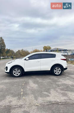 Внедорожник / Кроссовер Kia Sportage 2016 в 