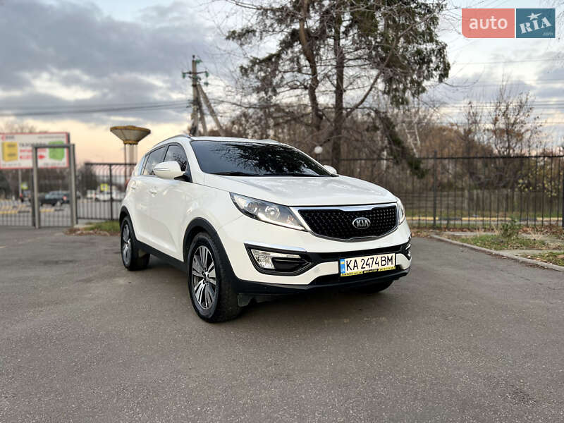 Внедорожник / Кроссовер Kia Sportage 2015 в Киеве