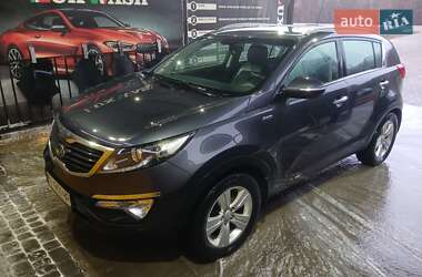 Позашляховик / Кросовер Kia Sportage 2012 в Полтаві