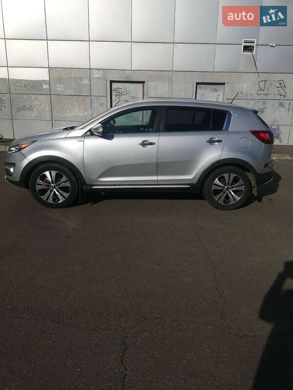 Позашляховик / Кросовер Kia Sportage 2012 в Кривому Розі