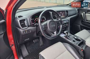 Позашляховик / Кросовер Kia Sportage 2016 в Полтаві