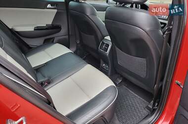 Позашляховик / Кросовер Kia Sportage 2016 в Полтаві
