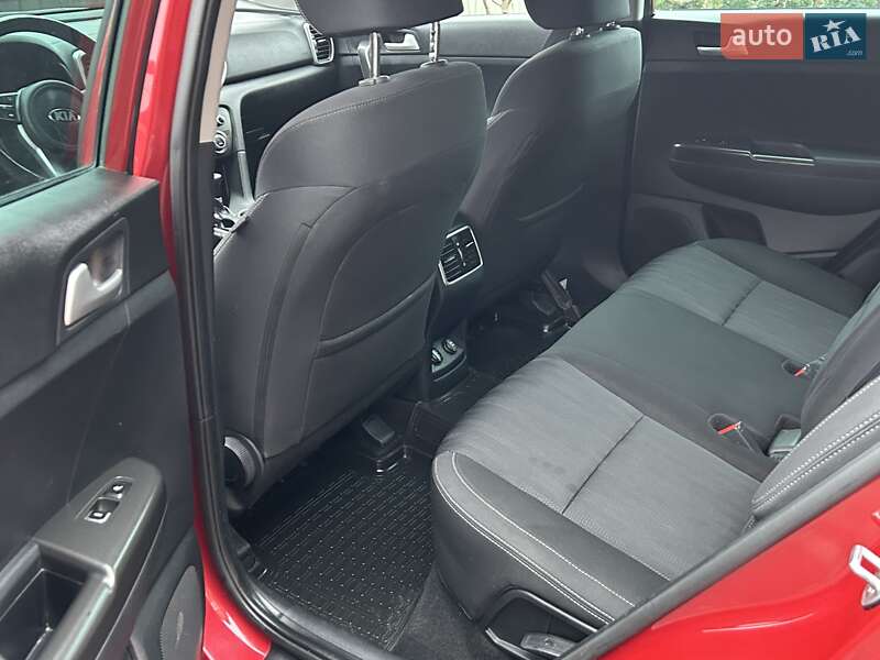 Внедорожник / Кроссовер Kia Sportage 2018 в Днепре