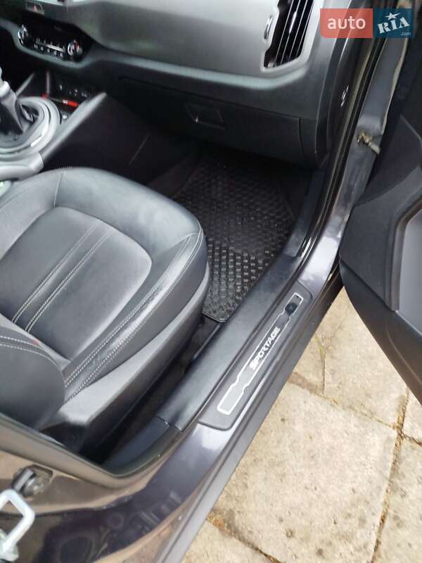 Внедорожник / Кроссовер Kia Sportage 2015 в Луцке