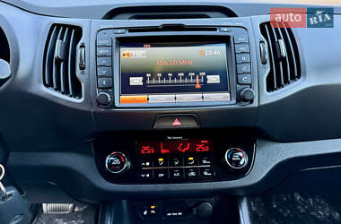 Позашляховик / Кросовер Kia Sportage 2013 в 