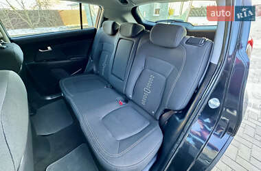 Позашляховик / Кросовер Kia Sportage 2013 в 