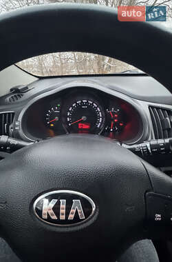 Позашляховик / Кросовер Kia Sportage 2013 в Чернігові