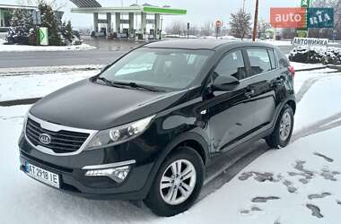 Позашляховик / Кросовер Kia Sportage 2012 в Снятині