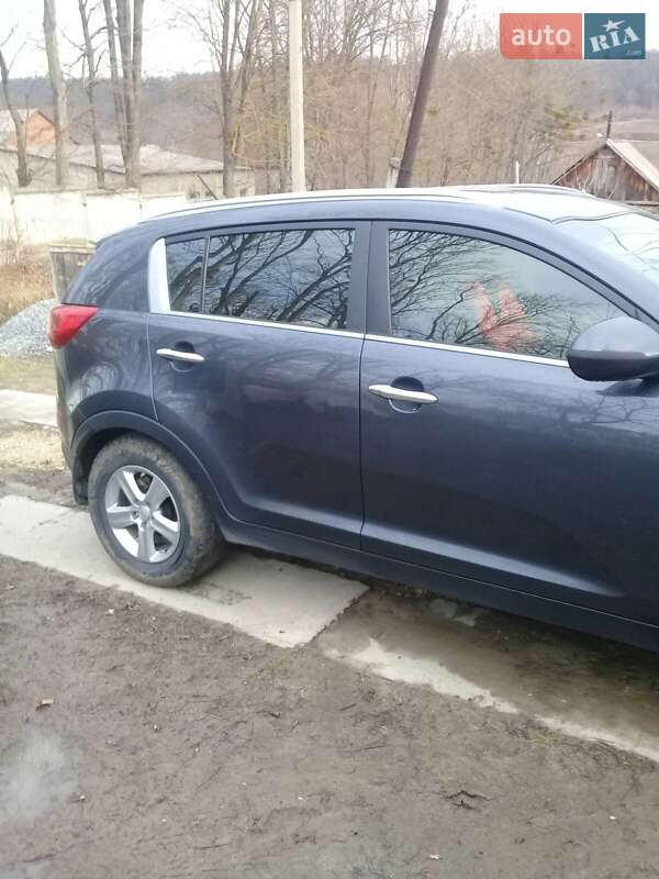 Внедорожник / Кроссовер Kia Sportage 2014 в Дунаевцах