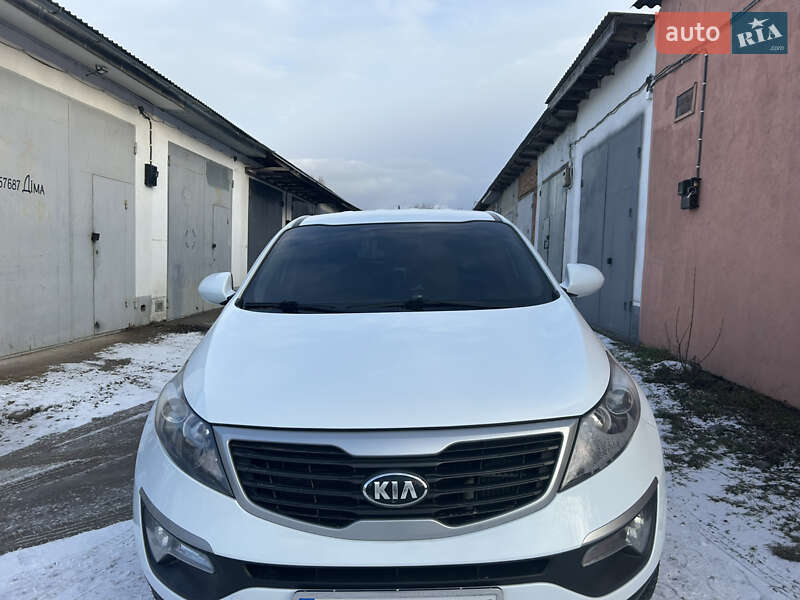 Внедорожник / Кроссовер Kia Sportage 2013 в Каменец-Подольском