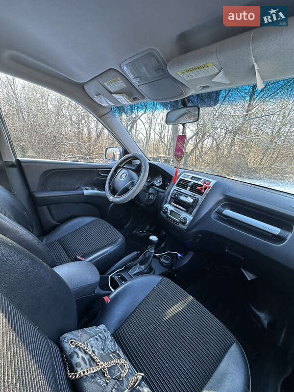 Позашляховик / Кросовер Kia Sportage 2006 в Мельниці-Подільській