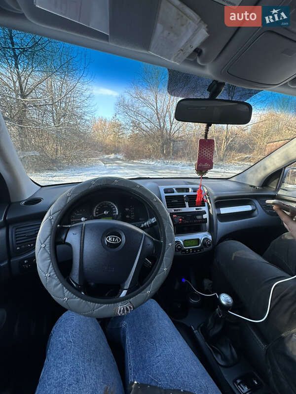 Позашляховик / Кросовер Kia Sportage 2006 в Мельниці-Подільській