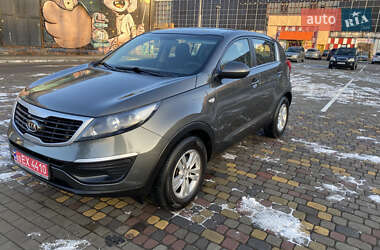 Позашляховик / Кросовер Kia Sportage 2012 в Луцьку