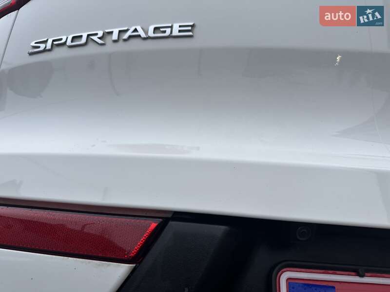 Внедорожник / Кроссовер Kia Sportage 2015 в Луцке