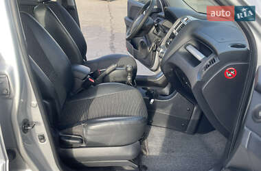 Внедорожник / Кроссовер Kia Sportage 2005 в 