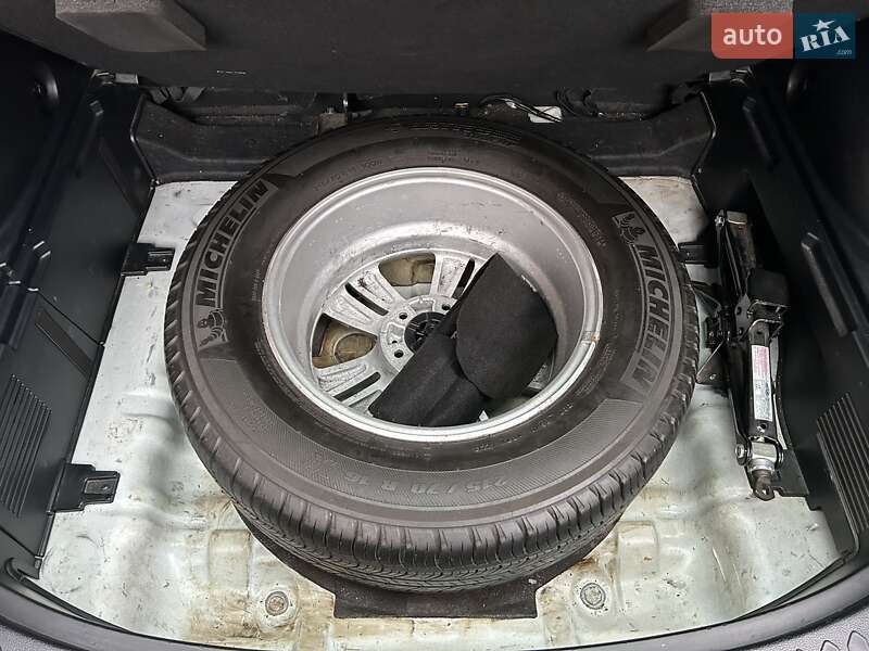 Внедорожник / Кроссовер Kia Sportage 2013 в Киеве