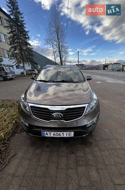 Внедорожник / Кроссовер Kia Sportage 2012 в 