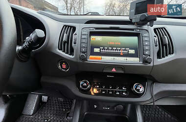 Внедорожник / Кроссовер Kia Sportage 2012 в Староконстантинове