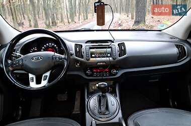 Позашляховик / Кросовер Kia Sportage 2012 в 