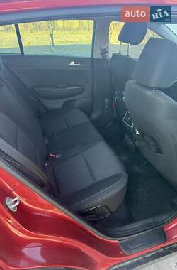 Внедорожник / Кроссовер Kia Sportage 2018 в 