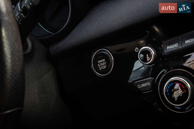 Внедорожник / Кроссовер Kia Sportage 2017 в Львове