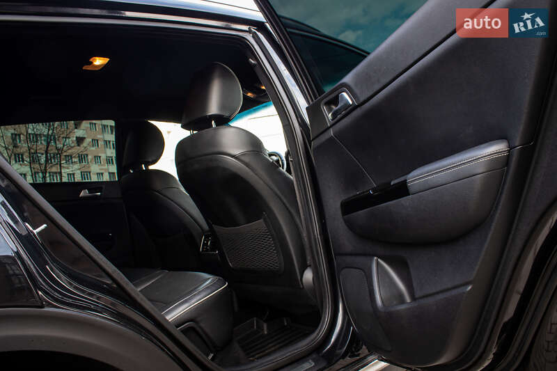 Внедорожник / Кроссовер Kia Sportage 2017 в Львове