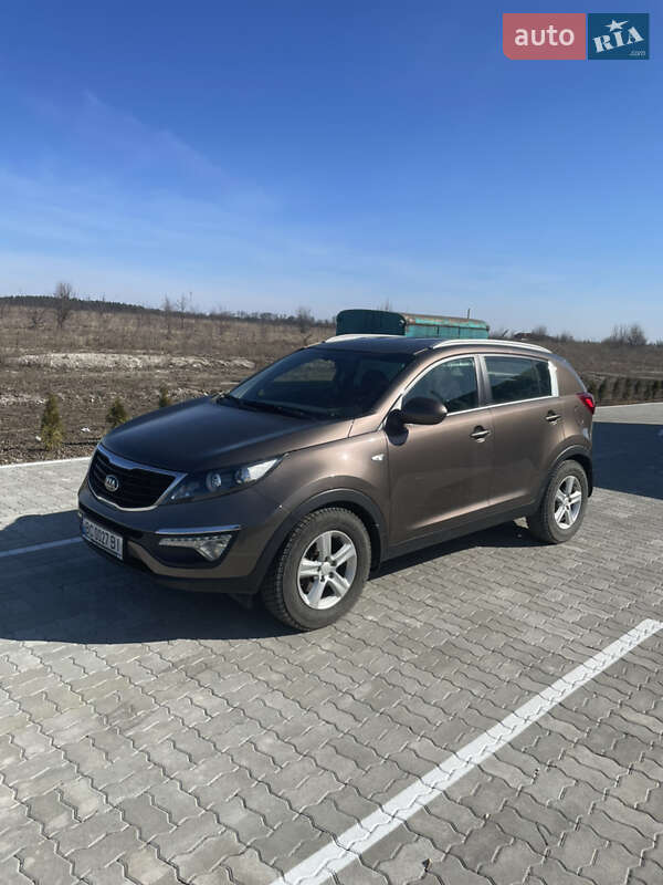 Внедорожник / Кроссовер Kia Sportage 2014 в Радехове
