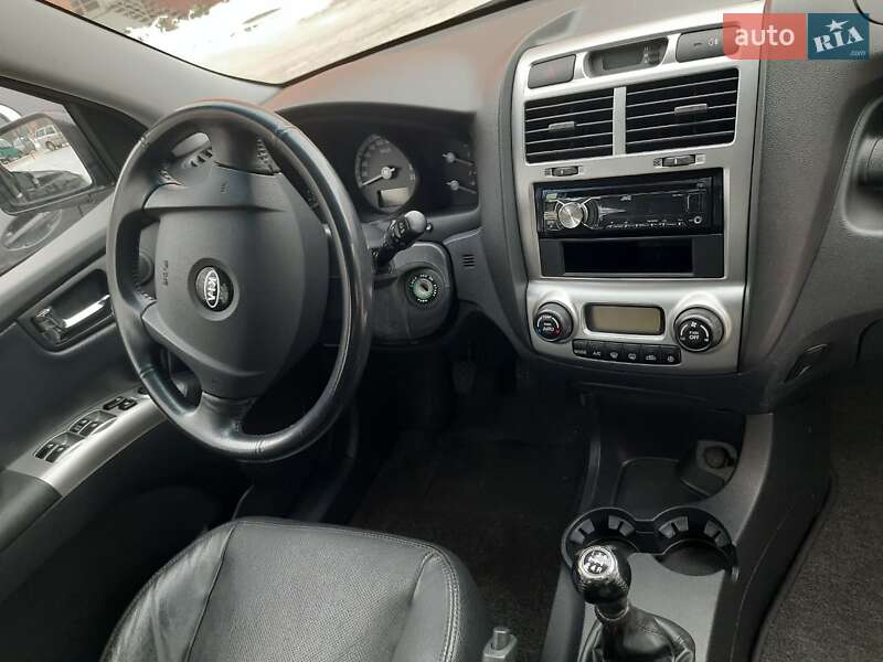Позашляховик / Кросовер Kia Sportage 2006 в Одесі