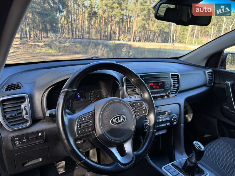 Внедорожник / Кроссовер Kia Sportage 2017 в Корсуне-Шевченковском