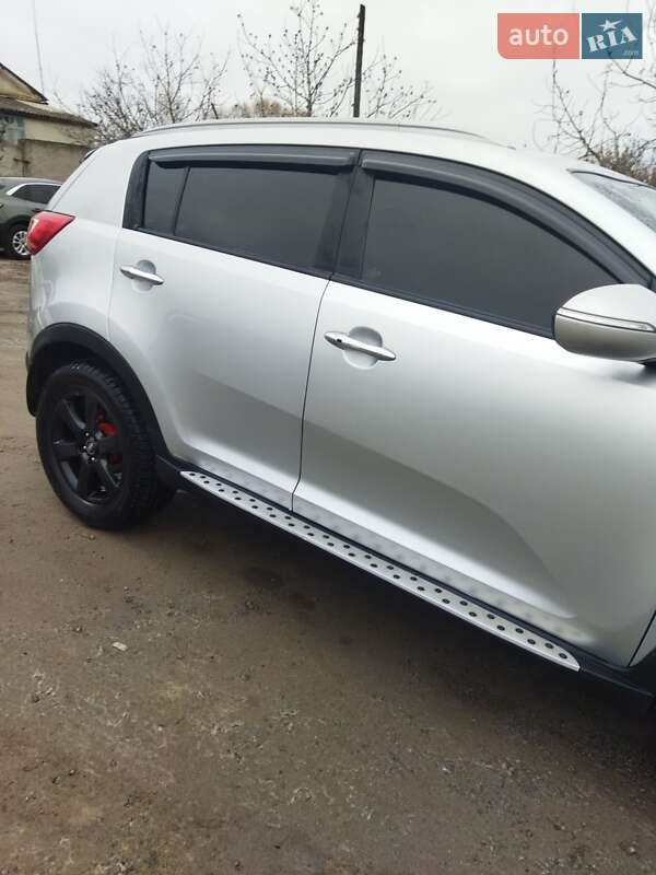 Внедорожник / Кроссовер Kia Sportage 2012 в Изяславе