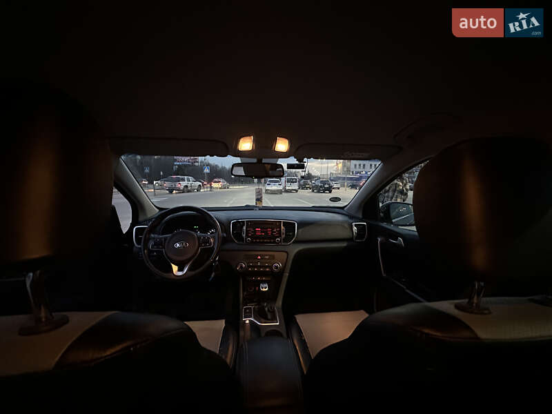 Внедорожник / Кроссовер Kia Sportage 2016 в Хмельницком