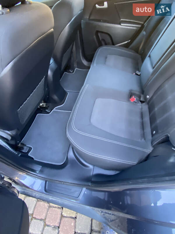 Внедорожник / Кроссовер Kia Sportage 2013 в Львове