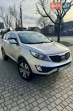 Позашляховик / Кросовер Kia Sportage 2011 в Івано-Франківську