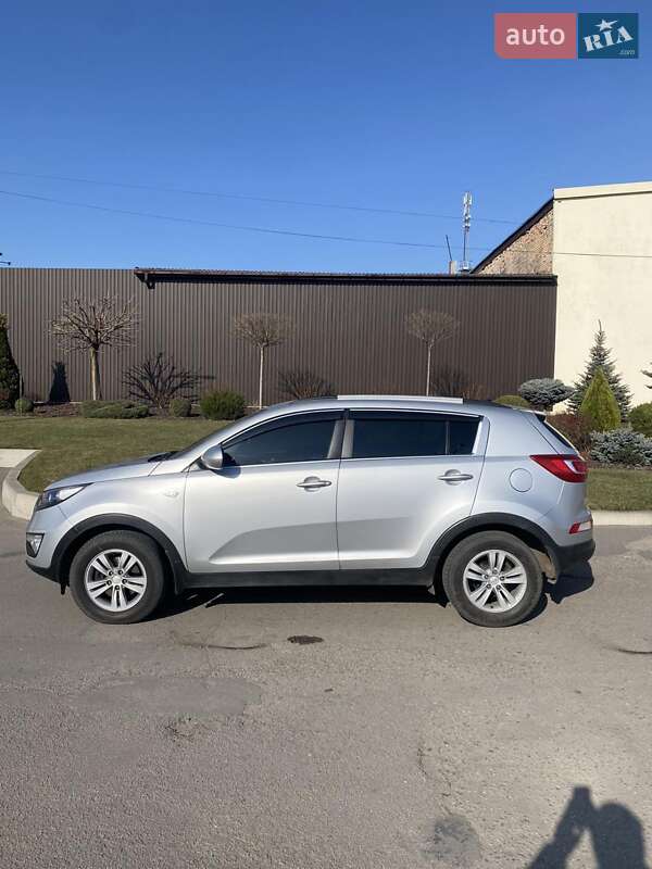 Позашляховик / Кросовер Kia Sportage 2011 в Запоріжжі