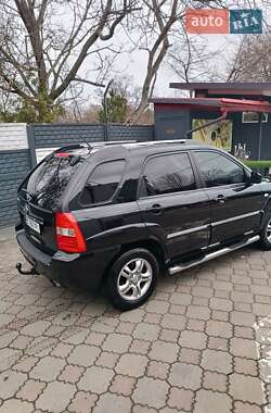 Внедорожник / Кроссовер Kia Sportage 2007 в 