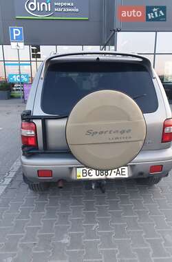 Позашляховик / Кросовер Kia Sportage 2001 в 