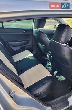 Внедорожник / Кроссовер Kia Sportage 2019 в 