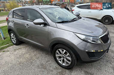 Внедорожник / Кроссовер Kia Sportage 2015 в Кривом Роге