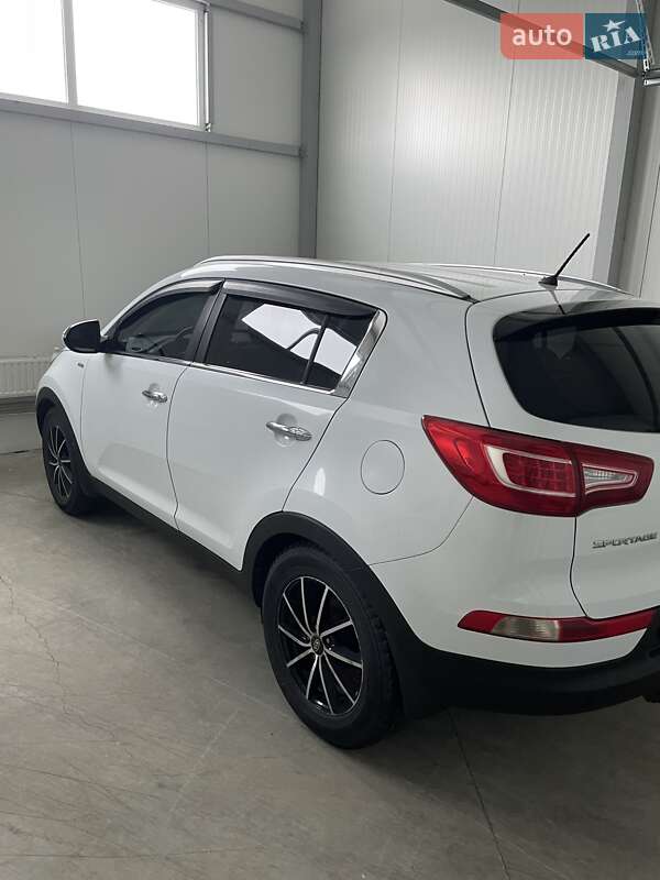 Внедорожник / Кроссовер Kia Sportage 2011 в Сколе фото 11 Внедорожник / Кроссовер Kia Sportage 2011 в Сколе