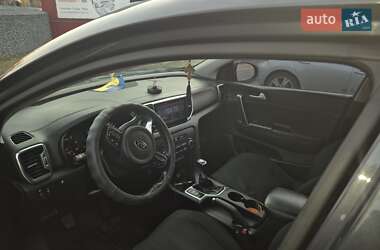 Внедорожник / Кроссовер Kia Sportage 2016 в 
