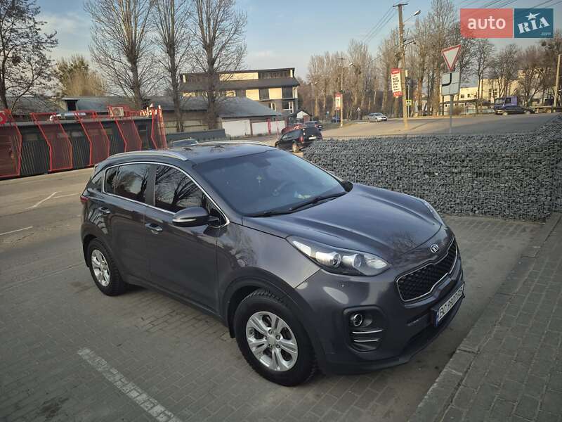 Внедорожник / Кроссовер Kia Sportage 2016 в Львове