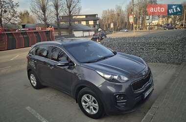 Внедорожник / Кроссовер Kia Sportage 2016 в 