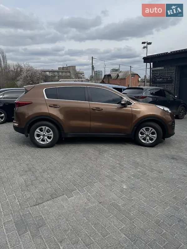 Kia Sportage 2017 VIN U5YPG815GHL258138 фото оголошення 4 з 44